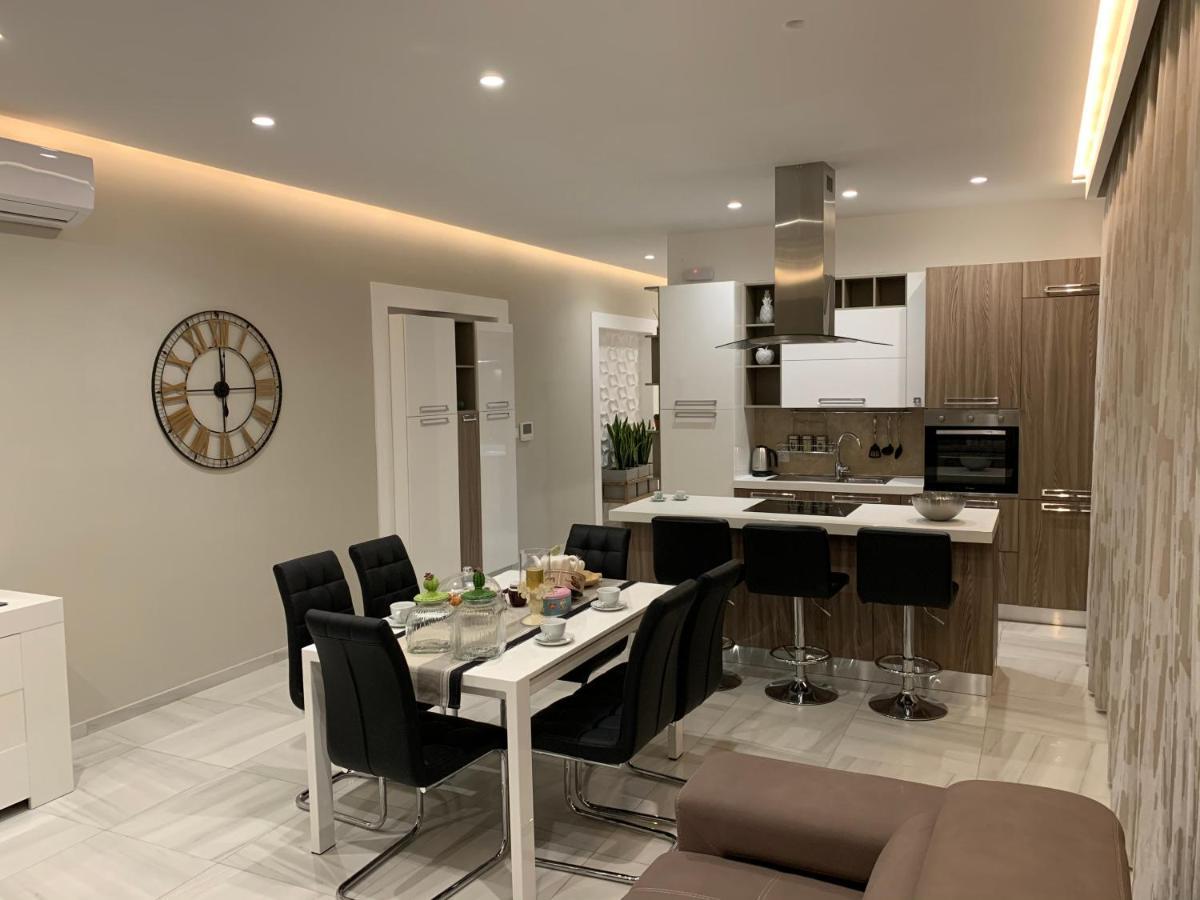 Artist Terrace Apartments 梅利哈 外观 照片